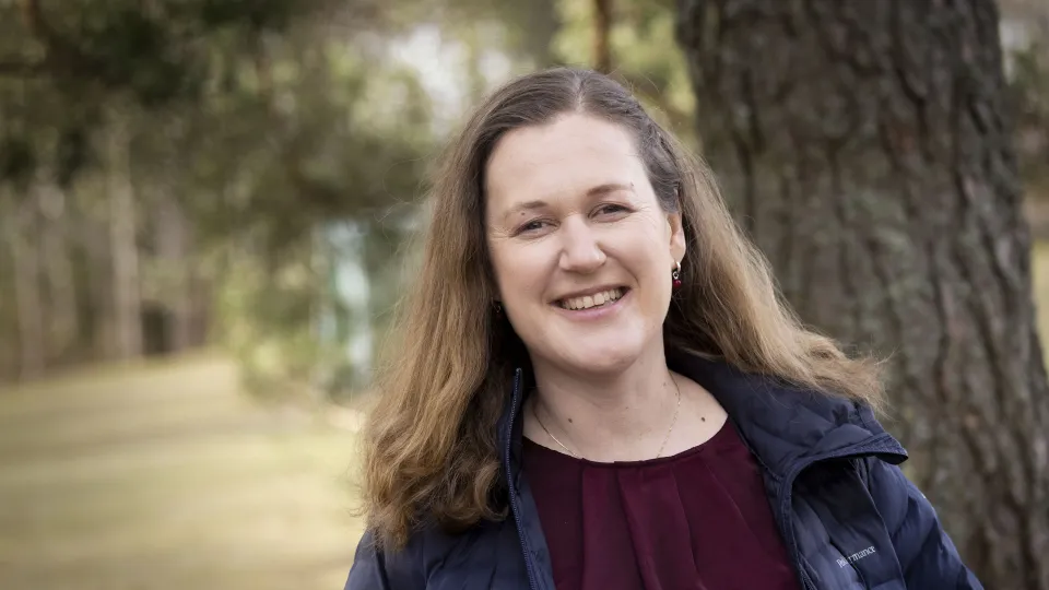 Portrait of Tove Fall. Photograph.
